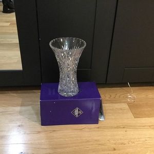 Beautiful Edinburgh Crystal vase